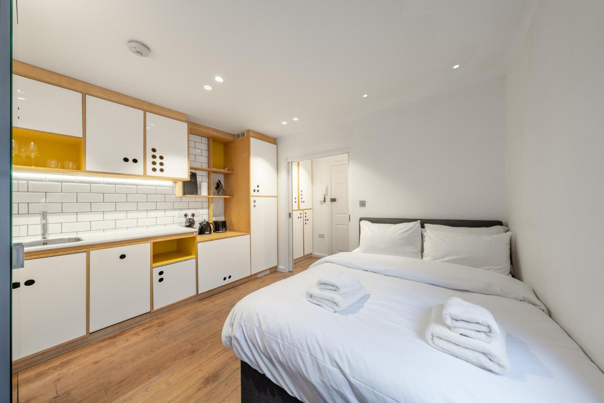 Beaufort Gardens Apartment London