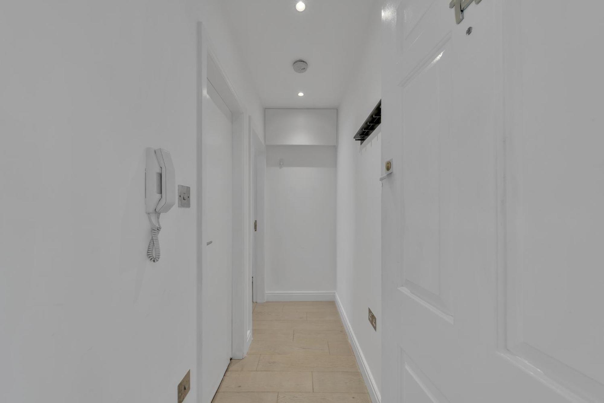 Beaufort Gardens Apartment *