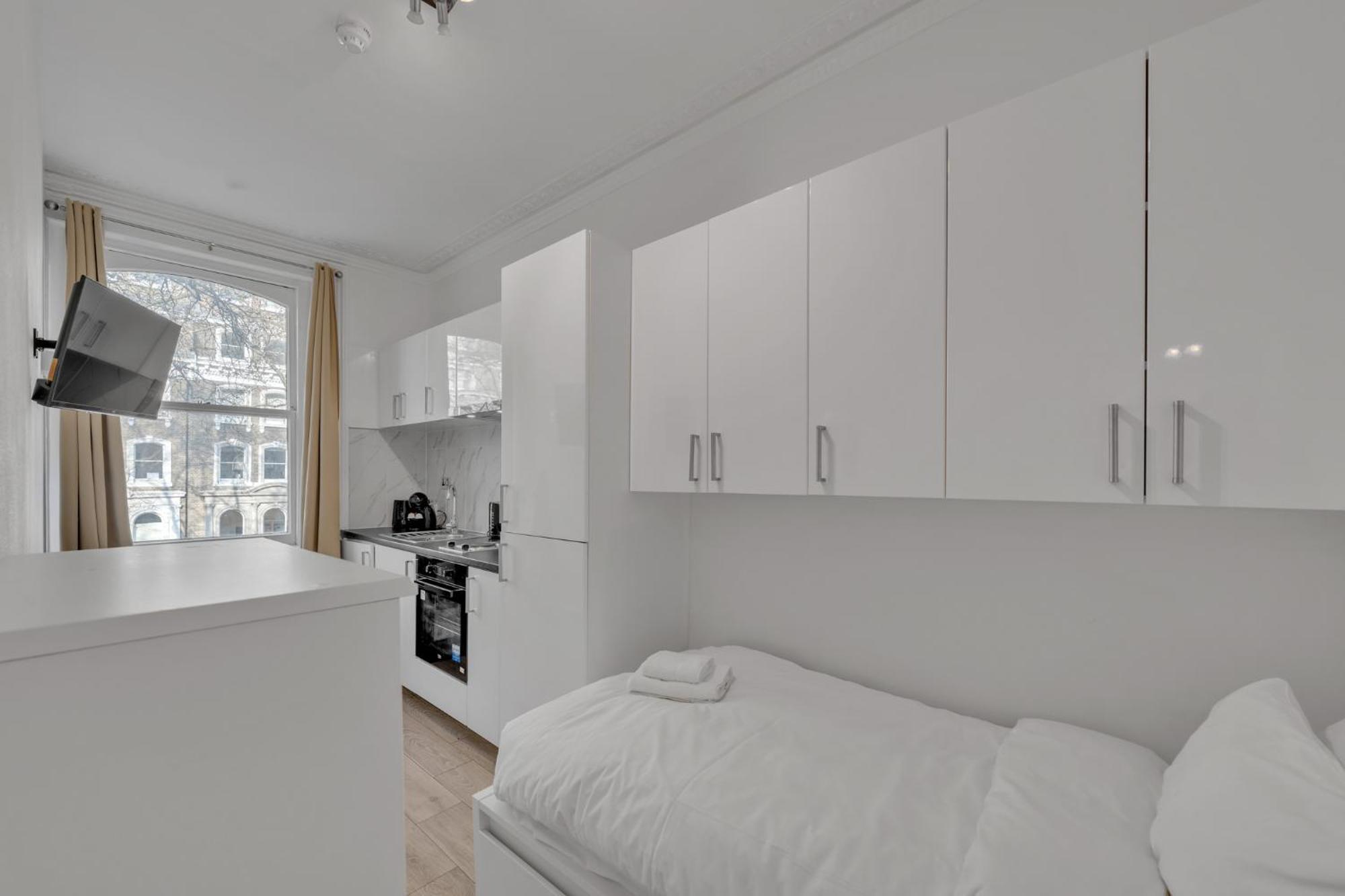 Beaufort Gardens Apartment London